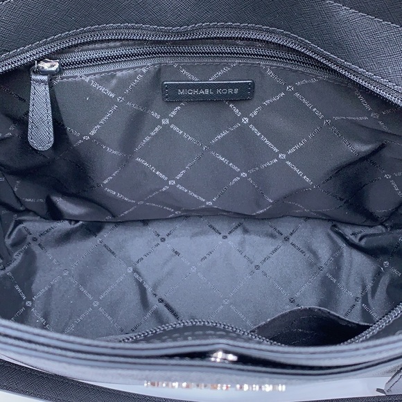 MICHAEL KORS LARGE X CHAIN SHOULDER TOTE & LARGE DOUBLE ZIP WALLET BLACK… - Picture 16 of 16